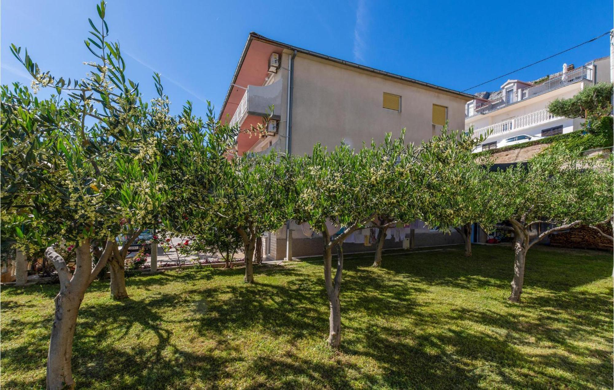 1 Bedroom Beautiful Apartment In Duce Duće Exterior foto